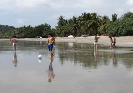 14_soccer_on_the_beach