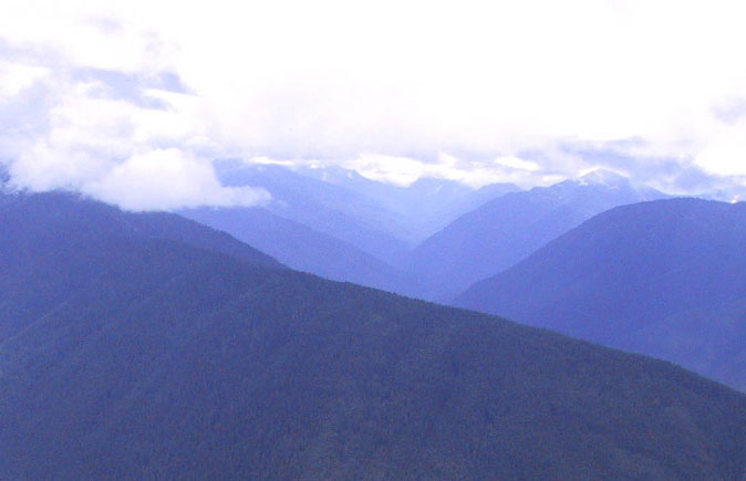 03_Mountains_and_Clouds